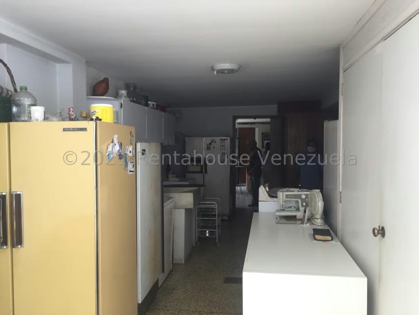 Casa (Contemporaneo) en Venta en Prados del Este, Distrito Metropolitano - 37