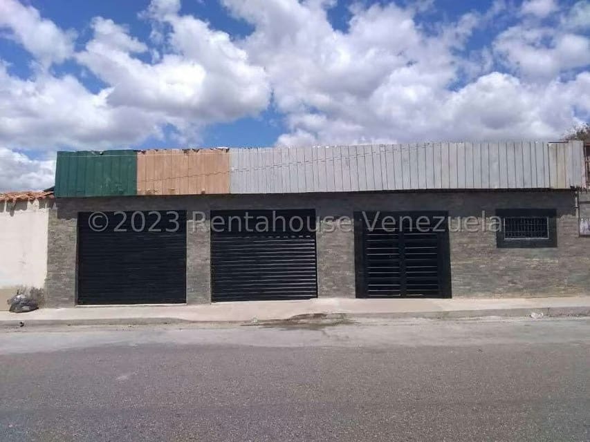 Comercial (Local Comercial) en Alquiler en Los Pinos, Lara