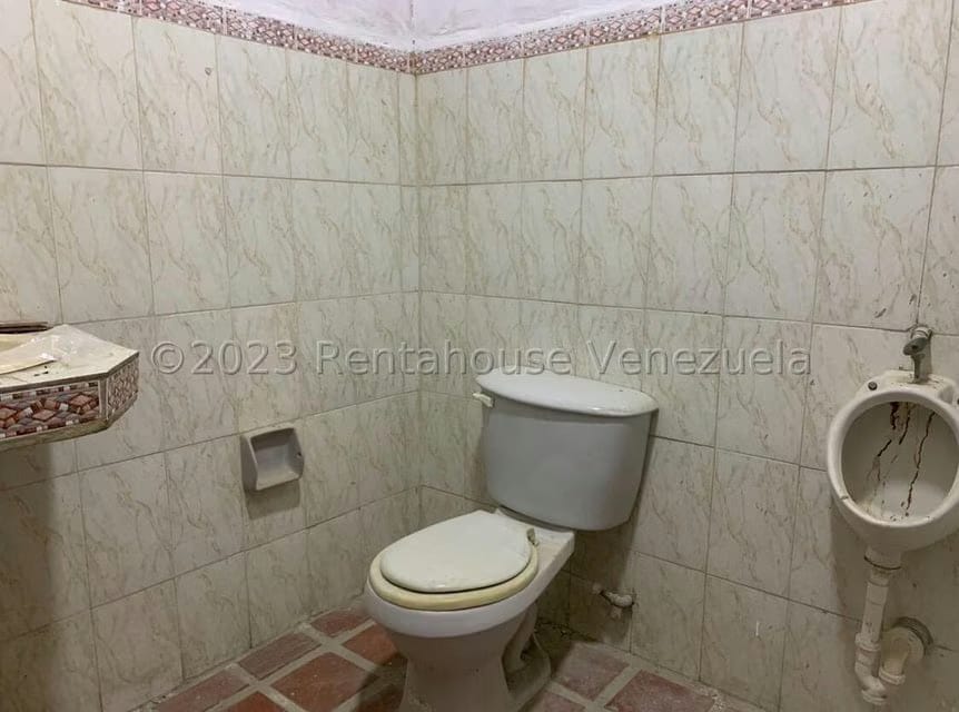 Comercial (Local Comercial) en Alquiler en Los Pinos, Lara - 11
