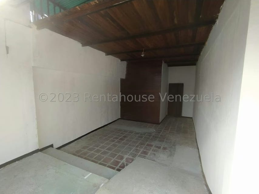 Comercial (Local Comercial) en Alquiler en Los Pinos, Lara - 3