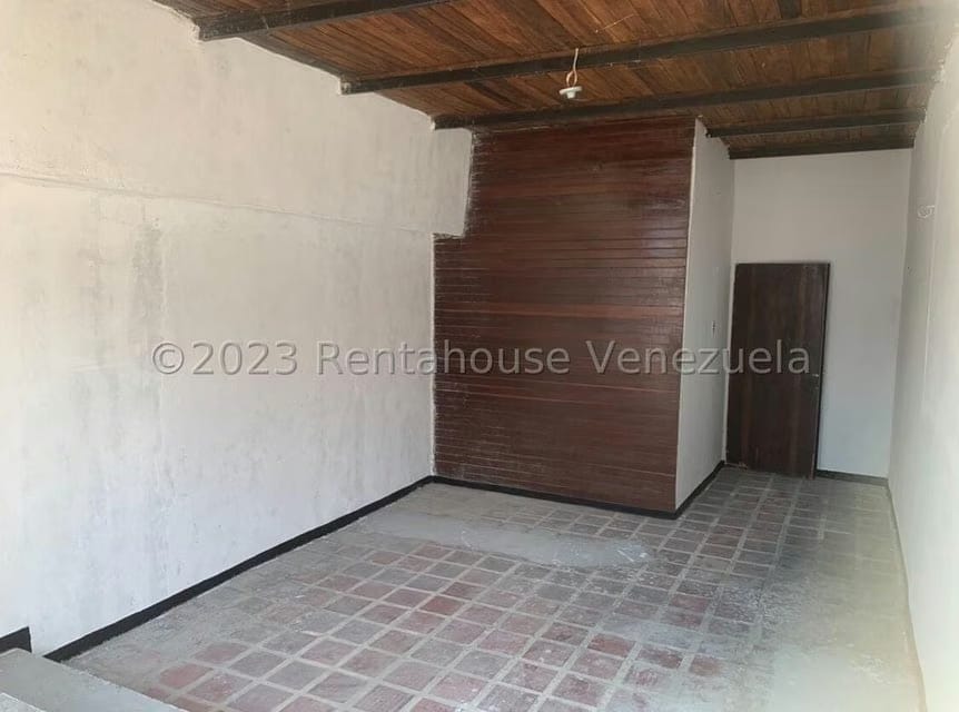 Comercial (Local Comercial) en Alquiler en Los Pinos, Lara - 4