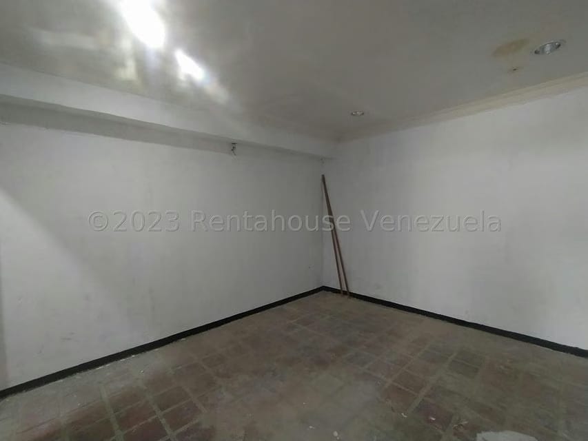 Comercial (Local Comercial) en Alquiler en Los Pinos, Lara - 6