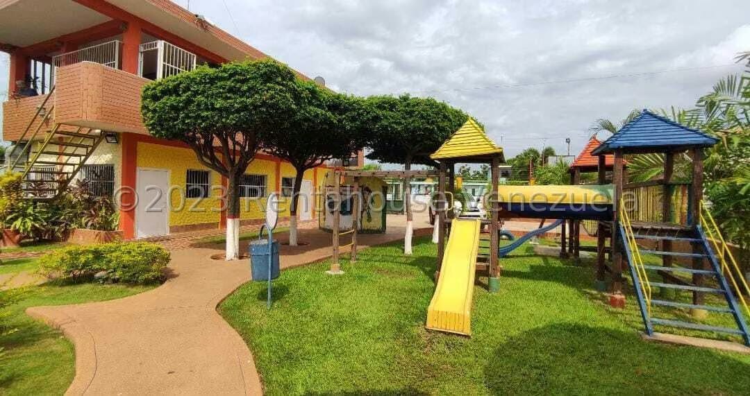 23-32403 Venta de Granja Complejo el Bosque.KaremB - 5