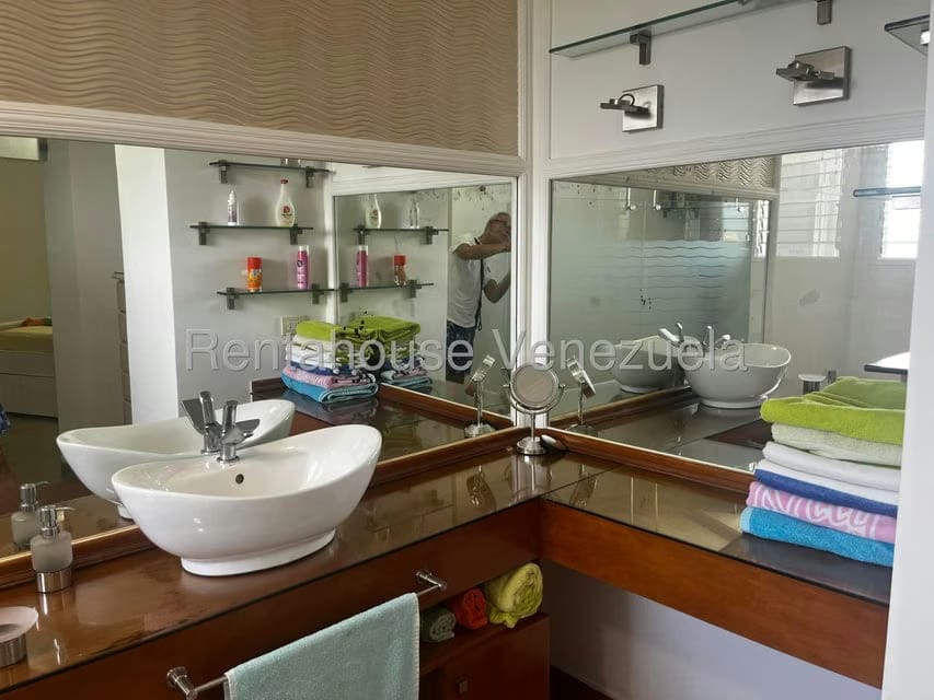 Apartamento (1 Nivel) en Venta en Agua Sal, Miranda - 31