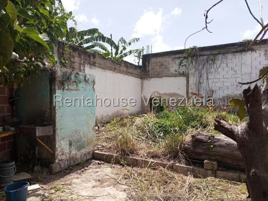 Terreno (Comercial) en Venta en Centro, Aragua - 4