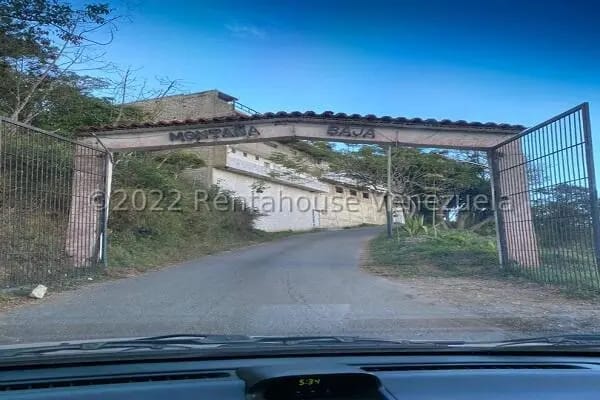 Terreno (Residencial) en Venta en El Junquito, Distrito Metropolitano - 2