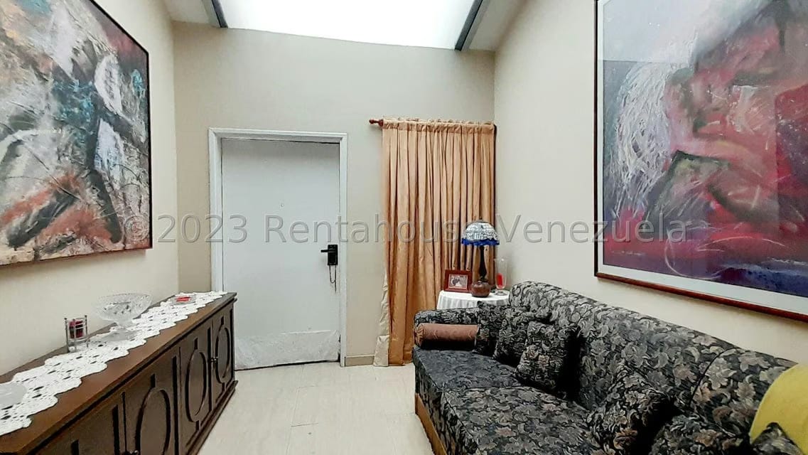 Casa (1 Nivel) en Venta en La Lago, Zulia - 23