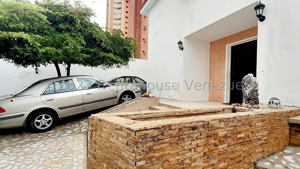 Casa (1 Nivel) en Venta en La Lago, Zulia - 4