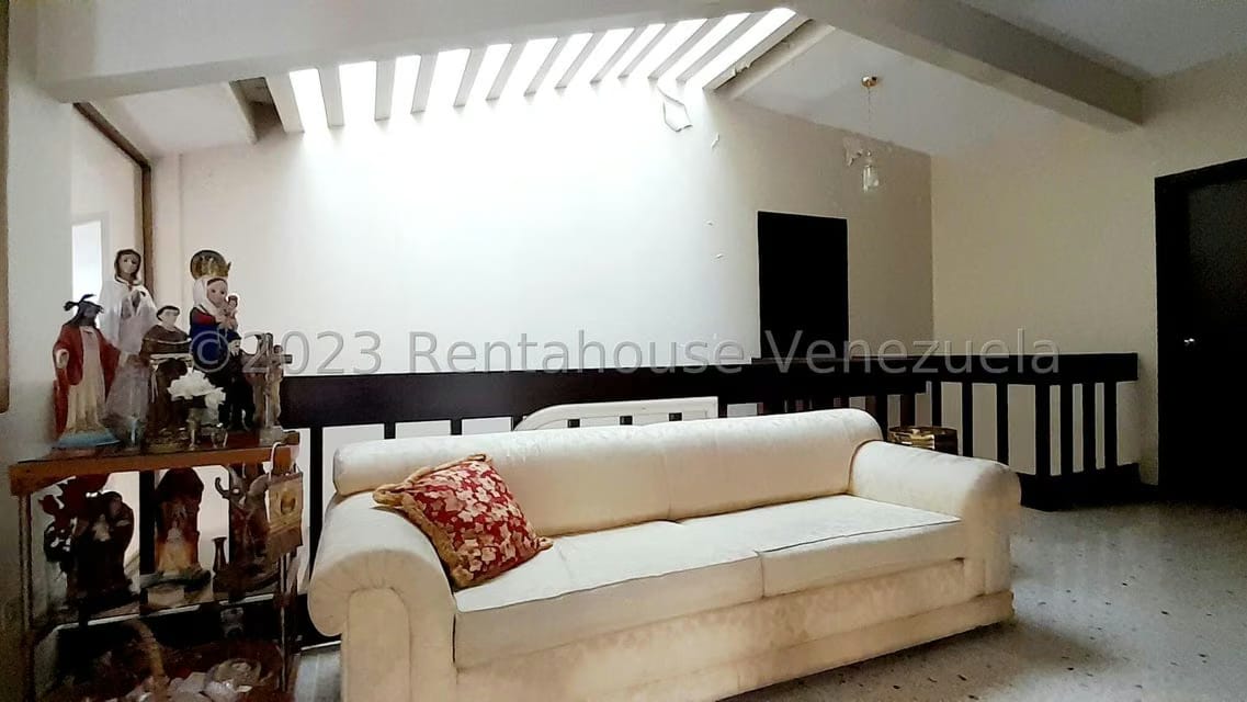 Casa (1 Nivel) en Venta en La Lago, Zulia - 32