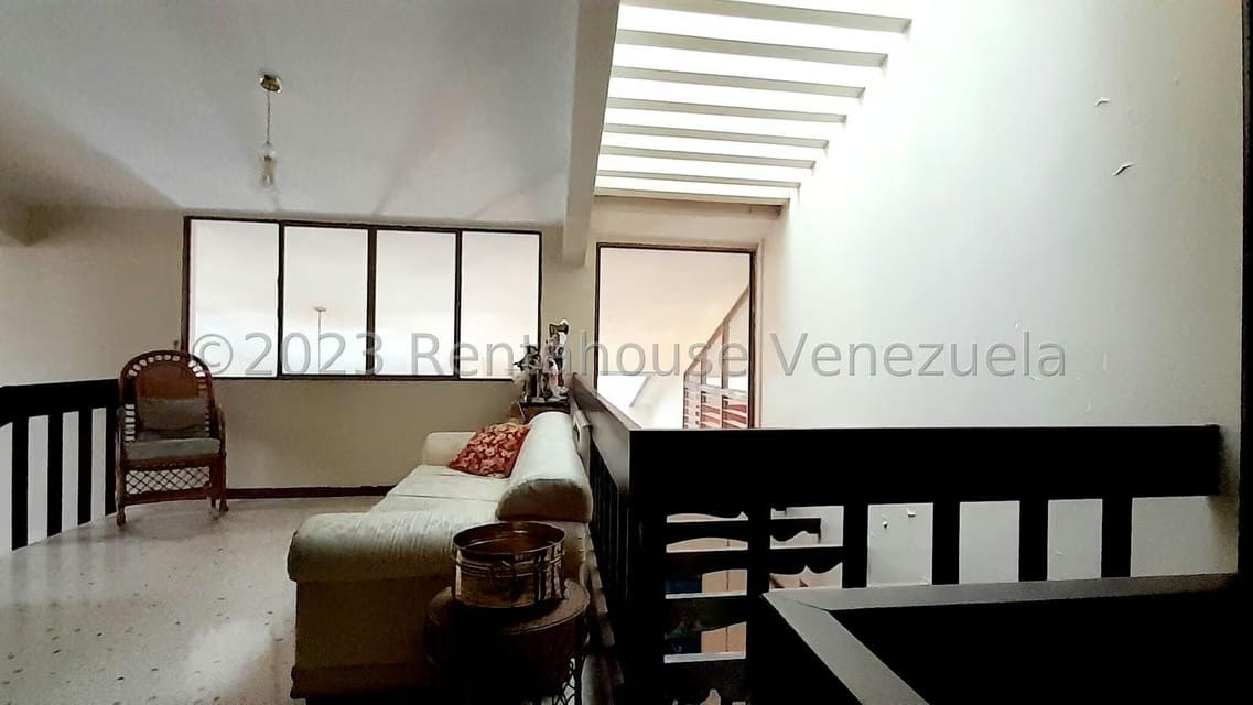 Casa (1 Nivel) en Venta en La Lago, Zulia - 33