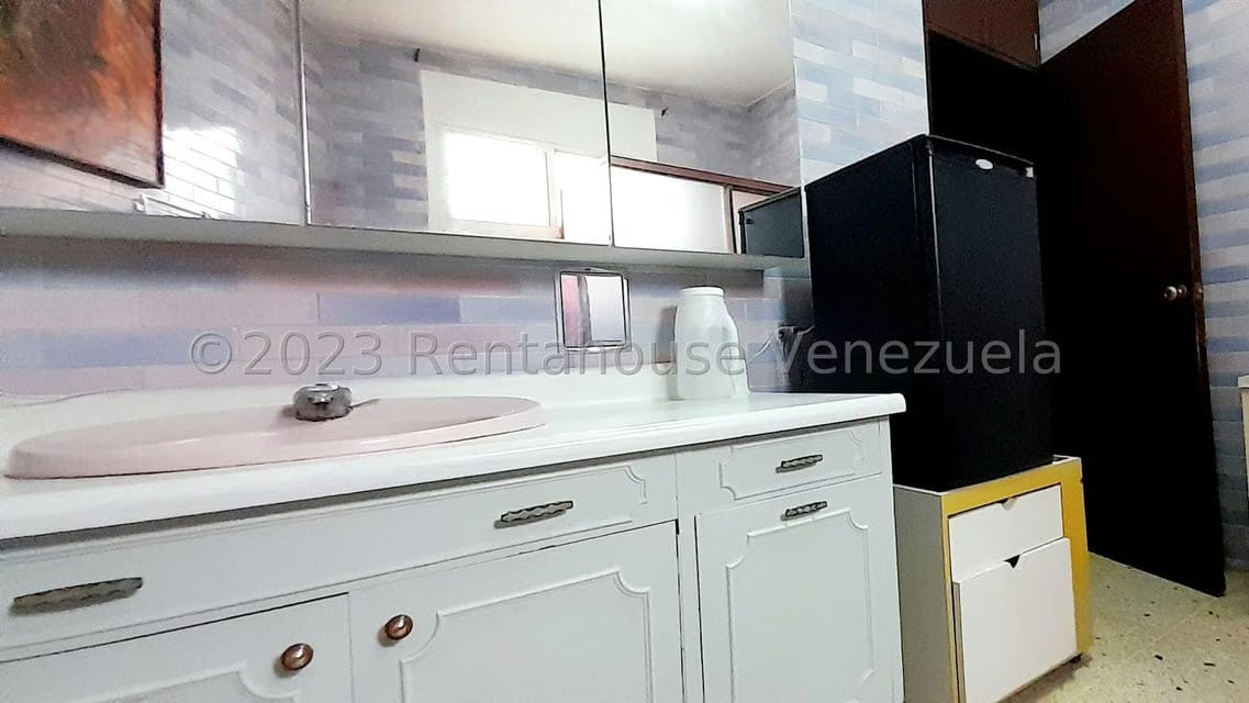 Casa (1 Nivel) en Venta en La Lago, Zulia - 42