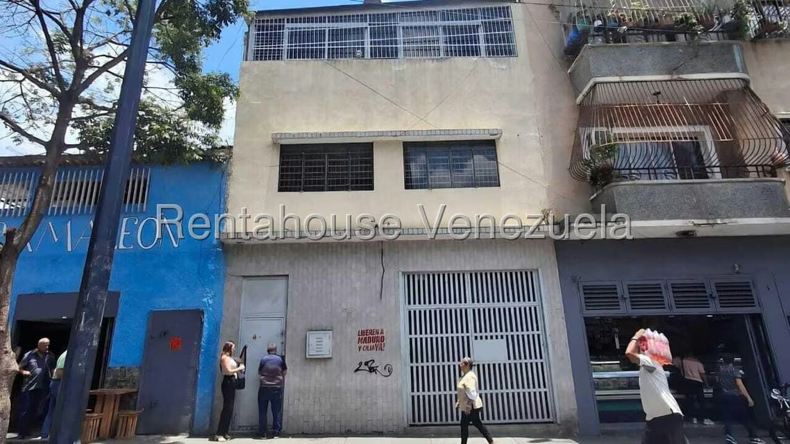 Comercial (Edificio) en Venta en Catia, Distrito Metropolitano