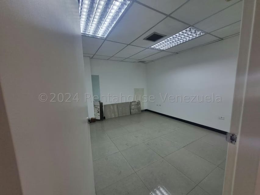 Comercial (Oficina) en Venta en Los Palos Grandes, Distrito Metropolitano - 6