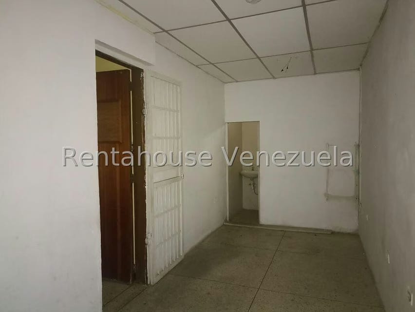 Comercial (Oficina) en Alquiler en Centro, Lara - 4