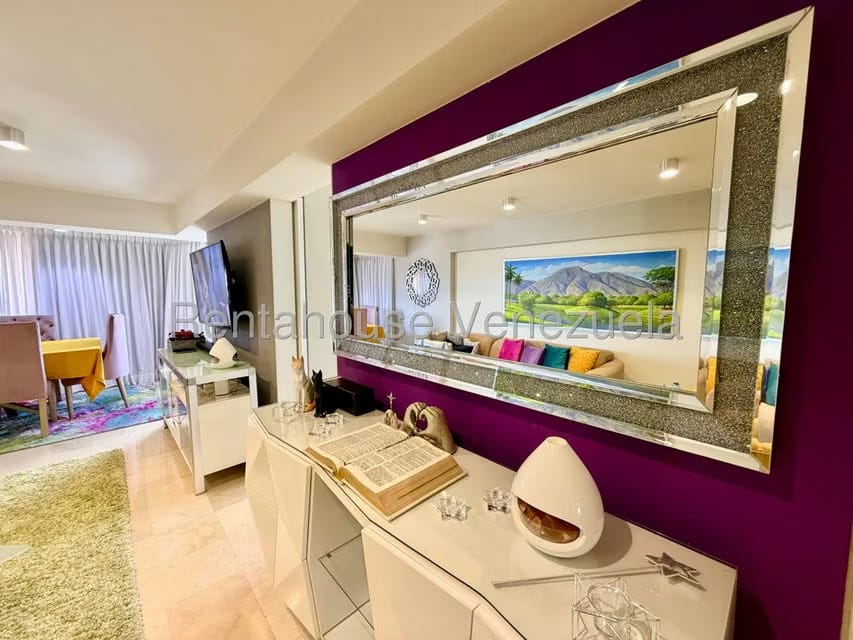 Apartamento (1 Nivel) en Venta en Los Dos Caminos, Distrito Metropolitano - 18