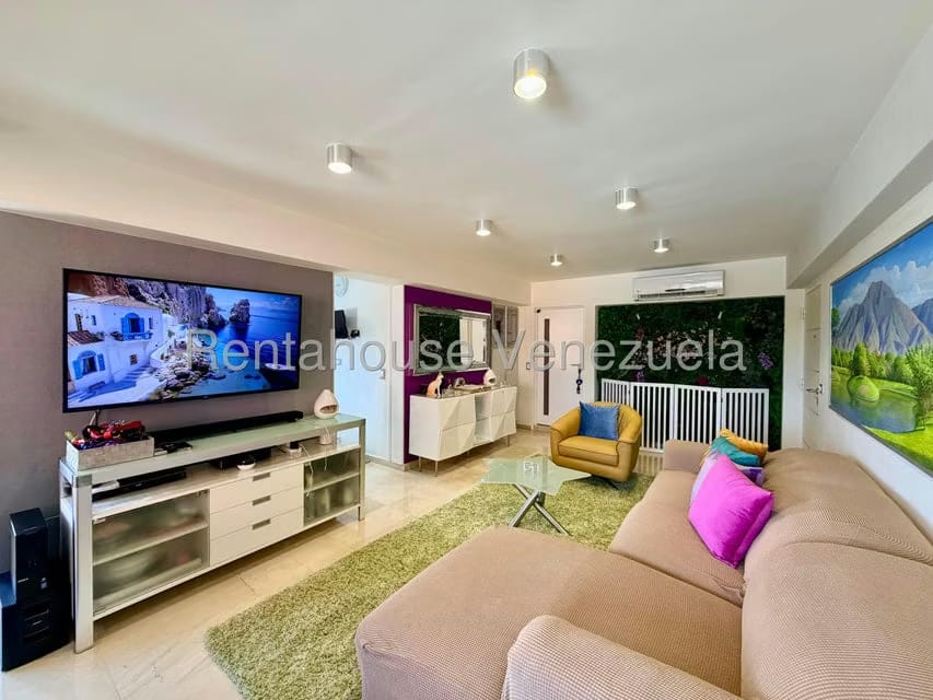 Apartamento (1 Nivel) en Venta en Los Dos Caminos, Distrito Metropolitano - 8