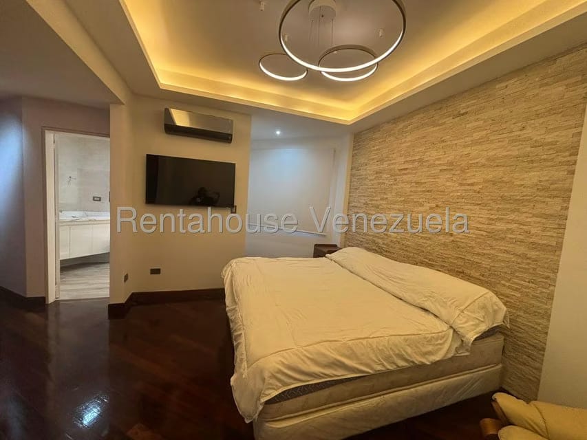 Casa (Duplex) en Venta en Club de Campo, Miranda - 12