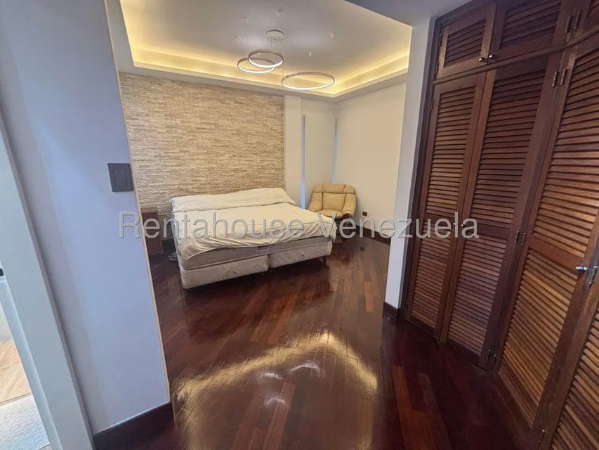 Casa (Duplex) en Venta en Club de Campo, Miranda - 14