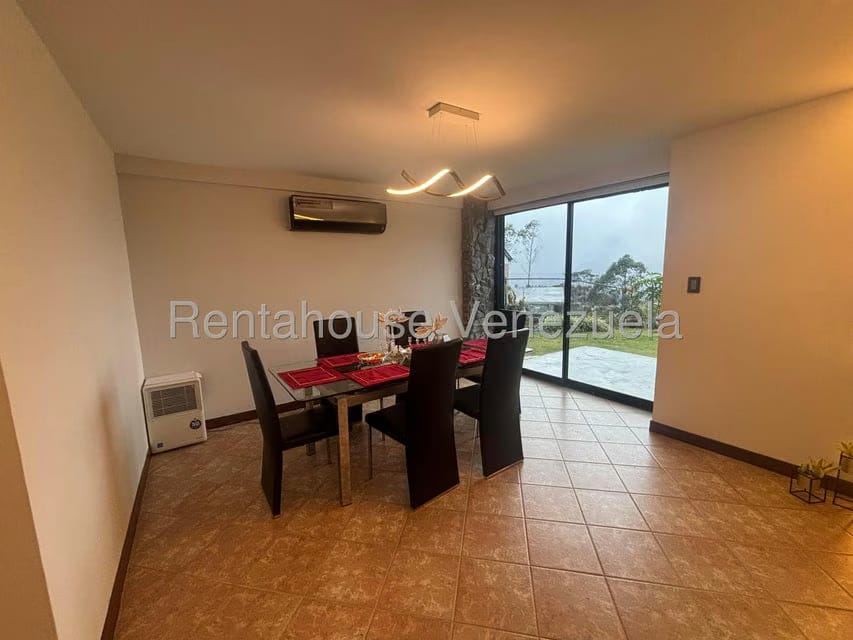 Casa (Duplex) en Venta en Club de Campo, Miranda - 5