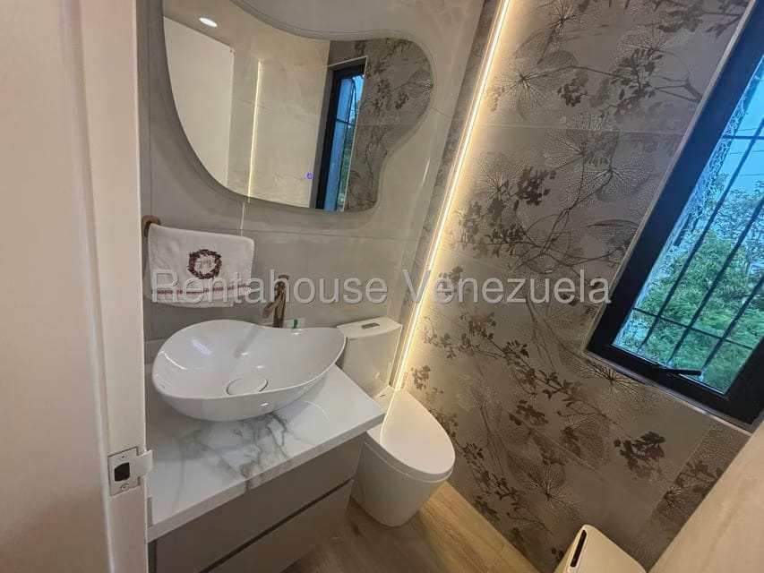 Casa (Duplex) en Venta en Club de Campo, Miranda - 6