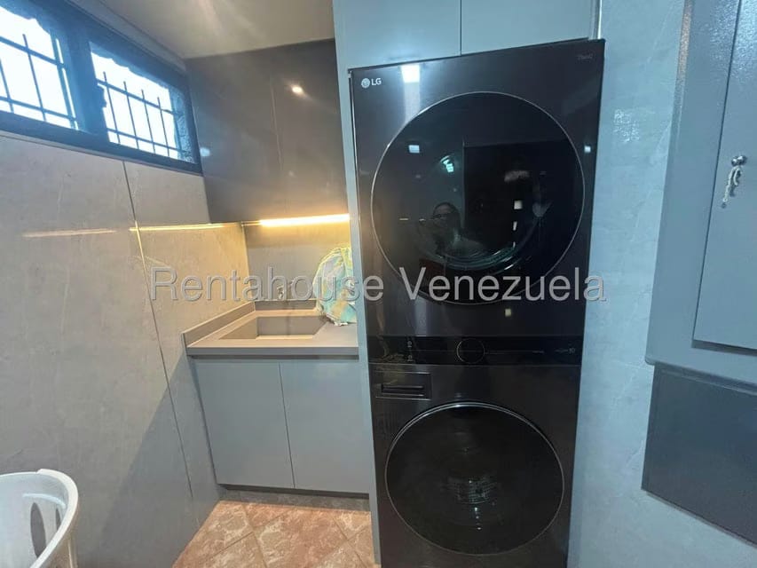 Casa (Duplex) en Venta en Club de Campo, Miranda - 9