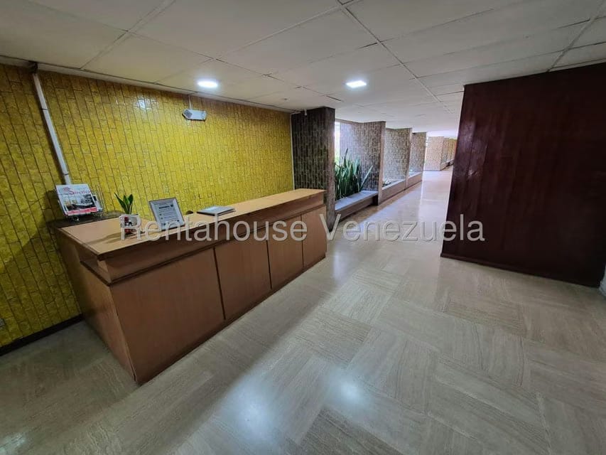 Apartamento (1 Nivel) en Venta en Los Palos Grandes, Distrito Metropolitano - 12