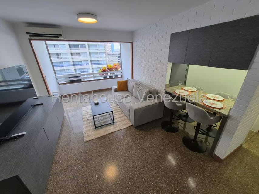 Apartamento (1 Nivel) en Venta en Los Palos Grandes, Distrito Metropolitano - 4