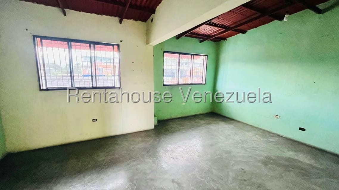 Casa (1 Nivel) en Venta en Parque Residencial Santa Rita, Aragua - 31