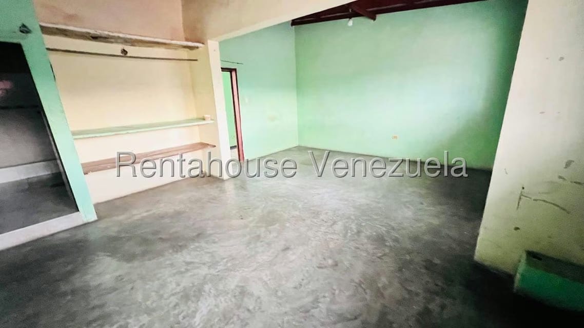 Casa (1 Nivel) en Venta en Parque Residencial Santa Rita, Aragua - 33