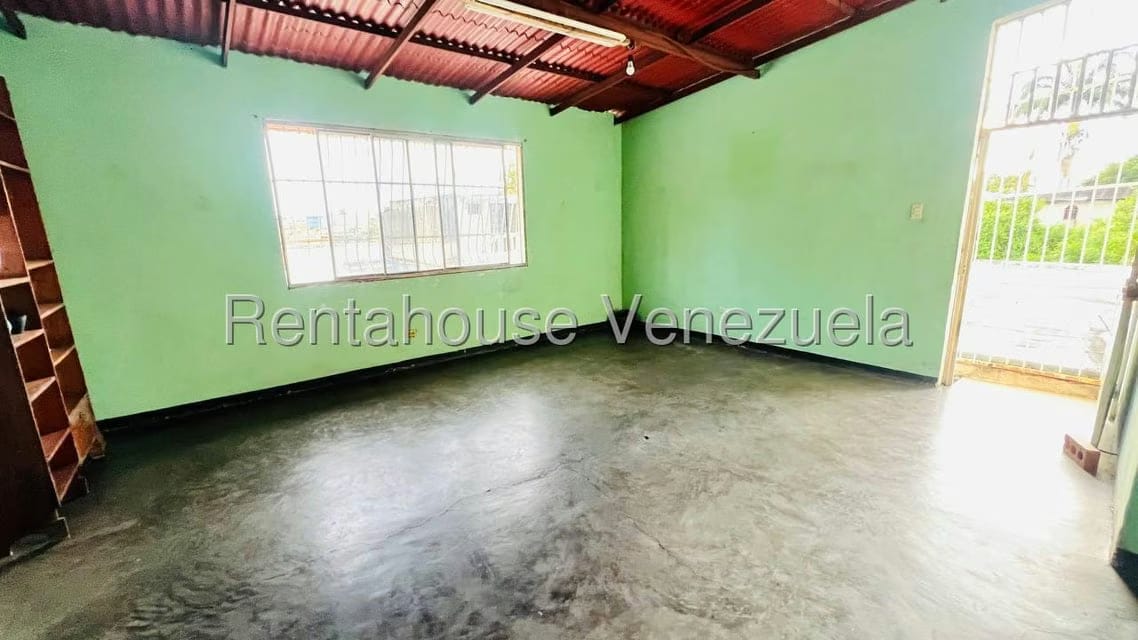 Casa (1 Nivel) en Venta en Parque Residencial Santa Rita, Aragua - 38