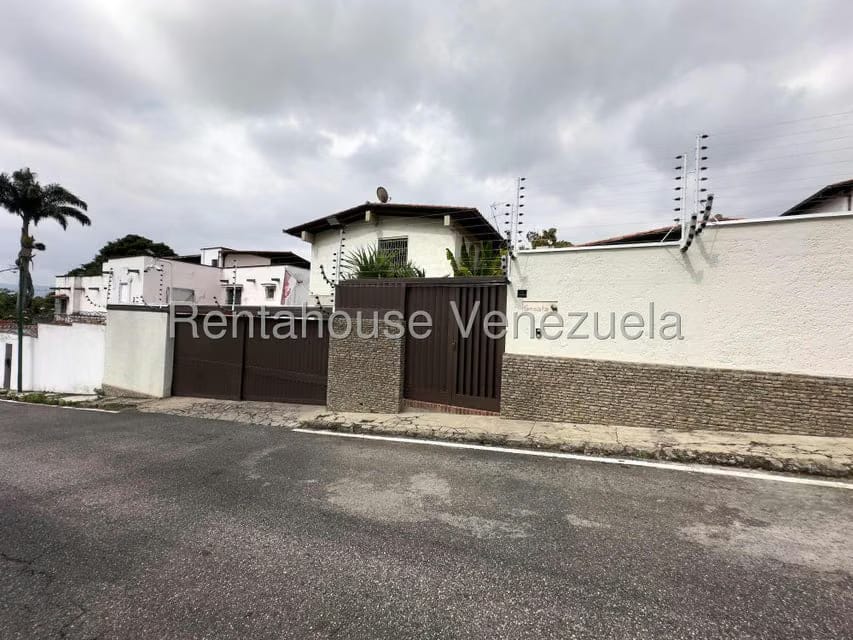 Casa (Multipes Niveles) en Venta en Los Chorros, Distrito Metropolitano - 2