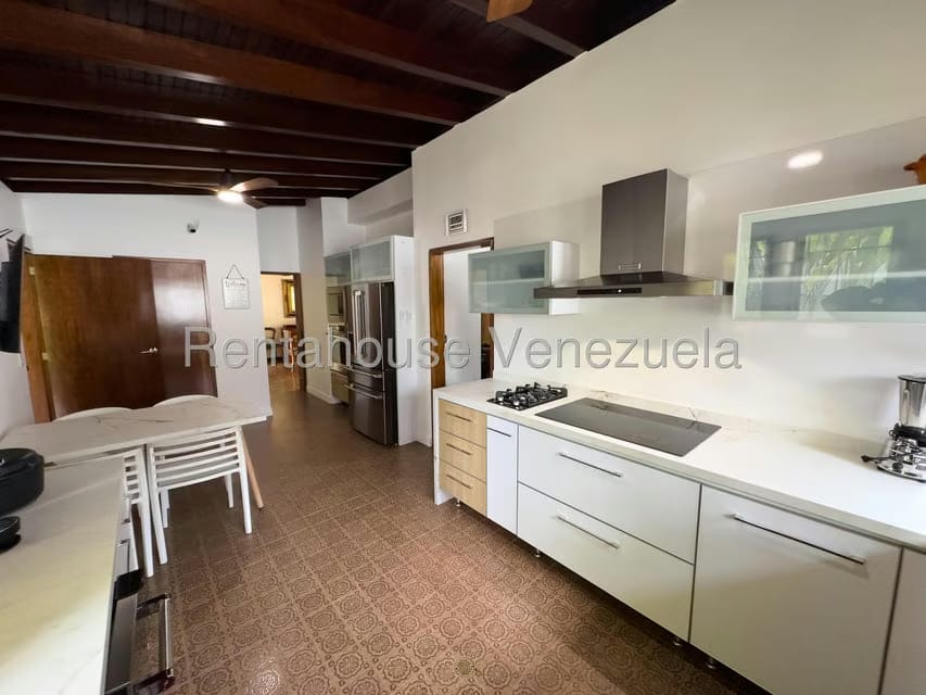 Casa (Multipes Niveles) en Venta en Los Chorros, Distrito Metropolitano - 12