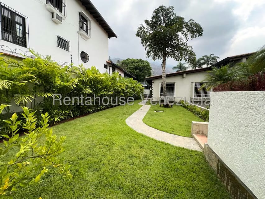 Casa (Multipes Niveles) en Venta en Los Chorros, Distrito Metropolitano - 17