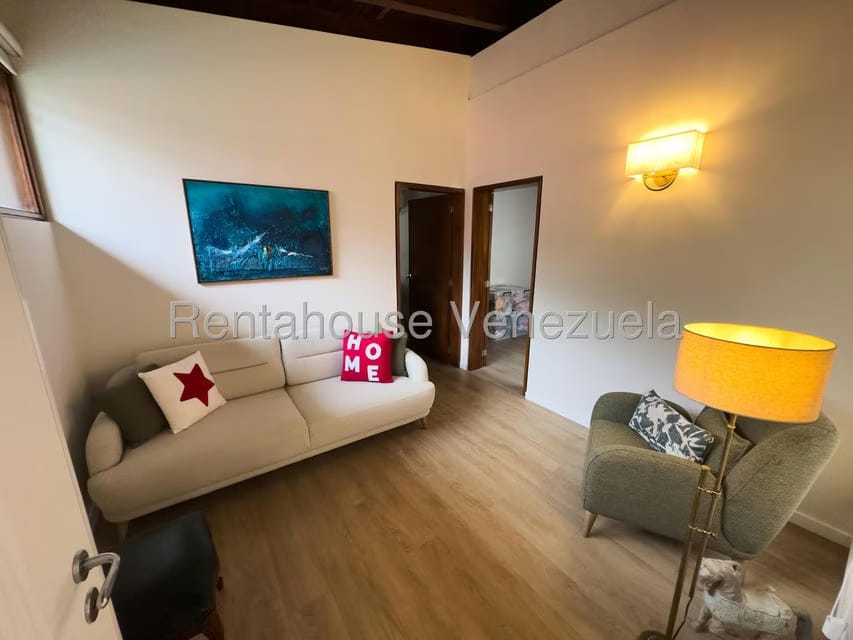 Casa (Multipes Niveles) en Venta en Los Chorros, Distrito Metropolitano - 34