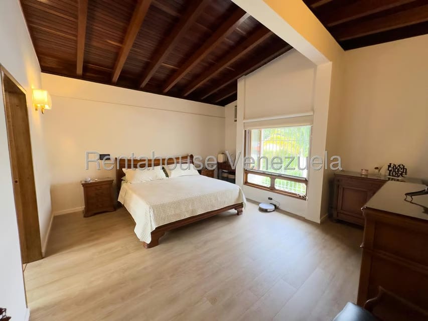 Casa (Multipes Niveles) en Venta en Los Chorros, Distrito Metropolitano - 38