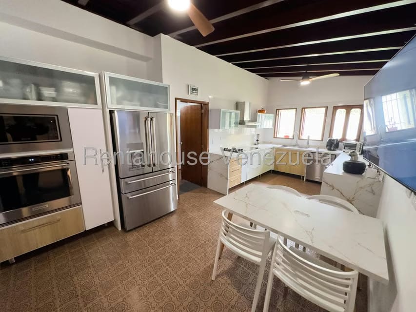 Casa (Multipes Niveles) en Venta en Los Chorros, Distrito Metropolitano - 10