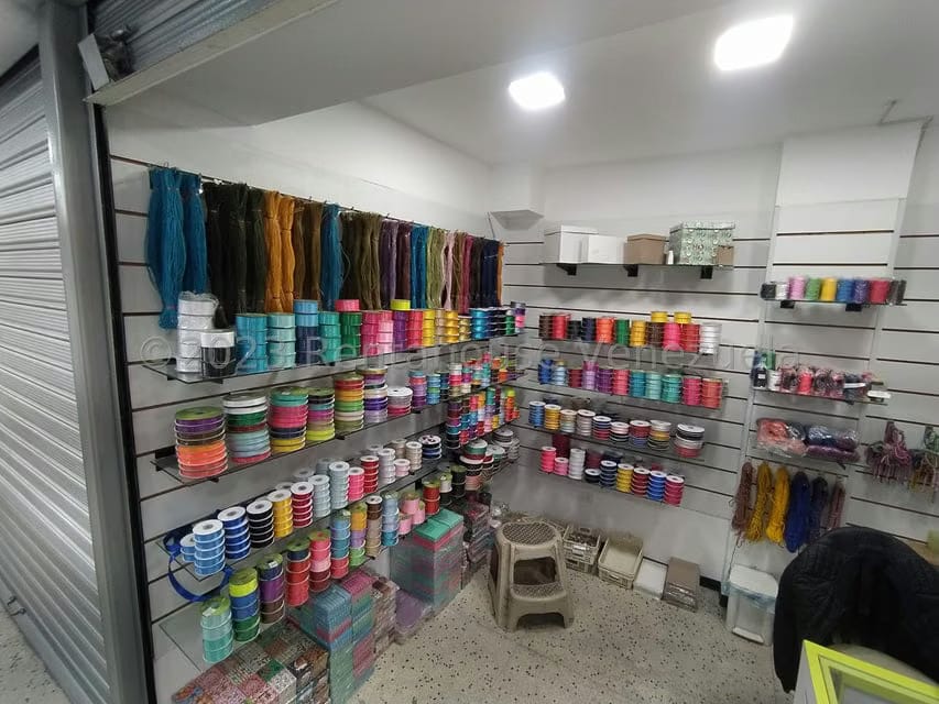 Comercial (Local Comercial) en Alquiler en Parroquia Catedral, Distrito Metropolitano - 9