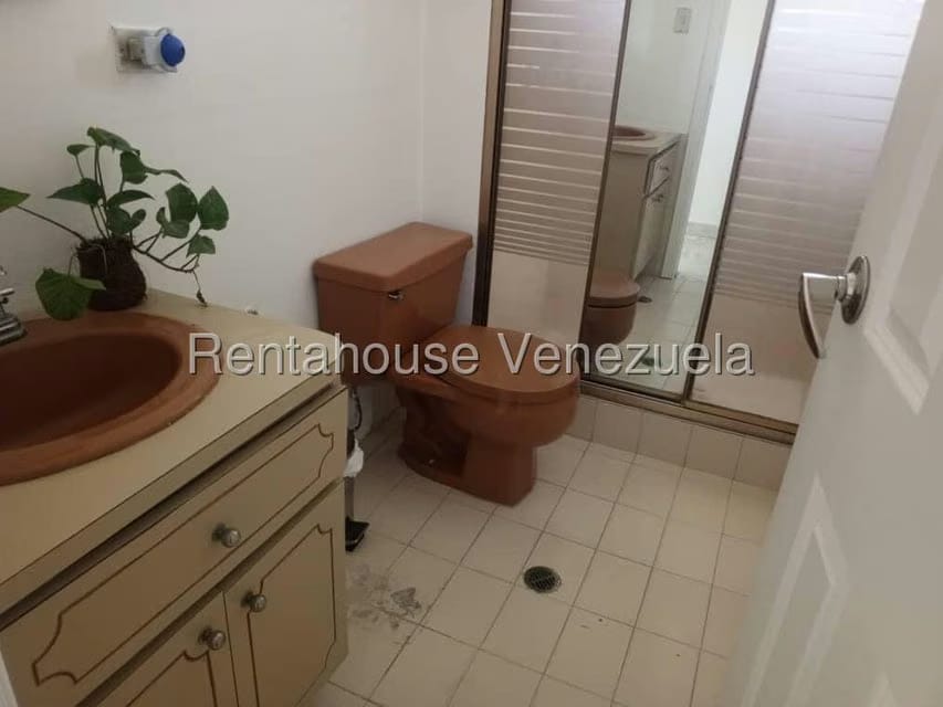 Apartamento (Duplex) en Venta en La Tahona, Distrito Metropolitano - 11