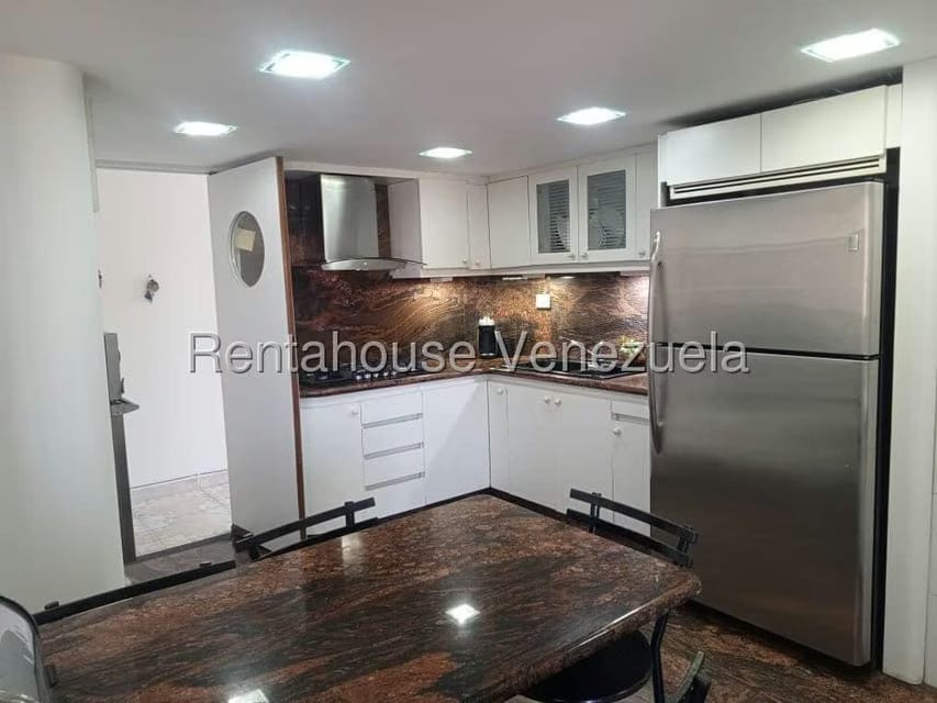 Apartamento (Duplex) en Venta en La Tahona, Distrito Metropolitano - 4
