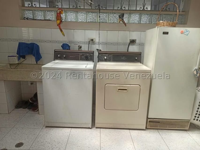 Casa (Multipes Niveles) en Venta en La Florida, Distrito Metropolitano - 11