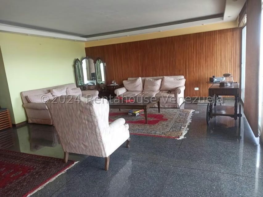 Casa (Multipes Niveles) en Venta en La Florida, Distrito Metropolitano - 19