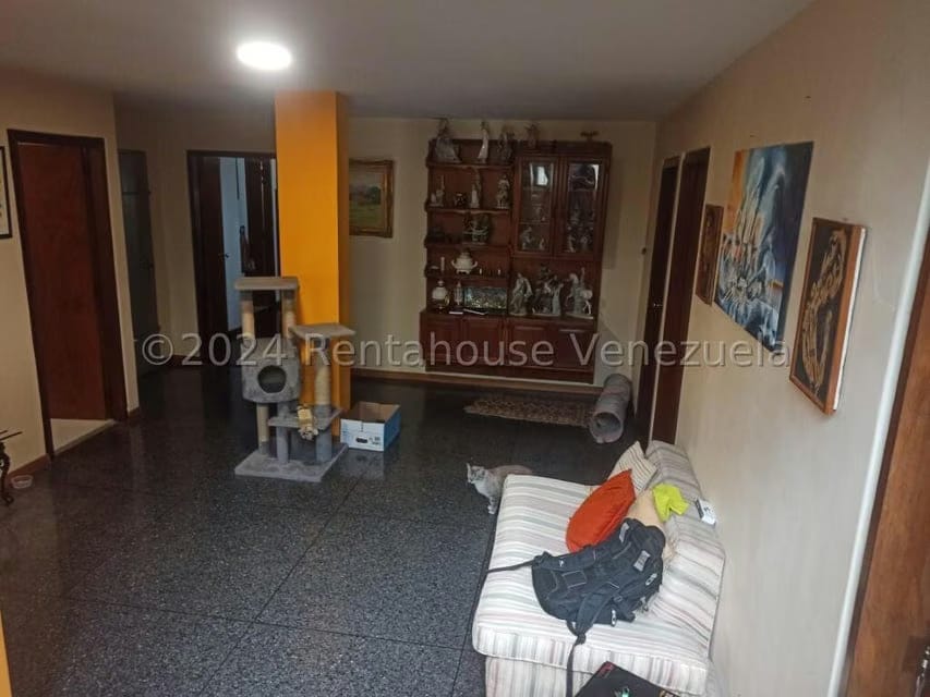 Casa (Multipes Niveles) en Venta en La Florida, Distrito Metropolitano - 23