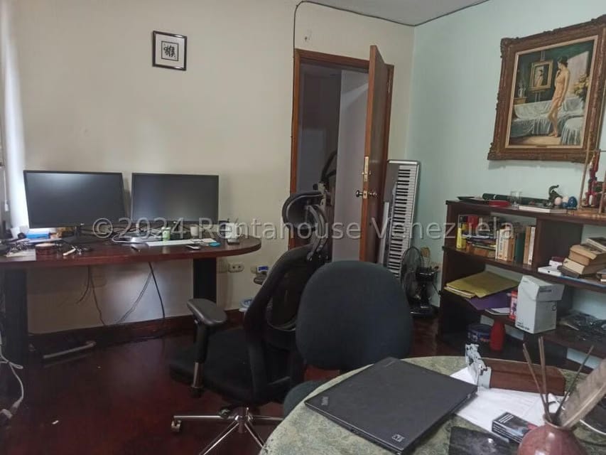 Casa (Multipes Niveles) en Venta en La Florida, Distrito Metropolitano - 27