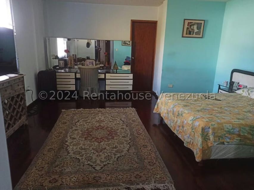 Casa (Multipes Niveles) en Venta en La Florida, Distrito Metropolitano - 33