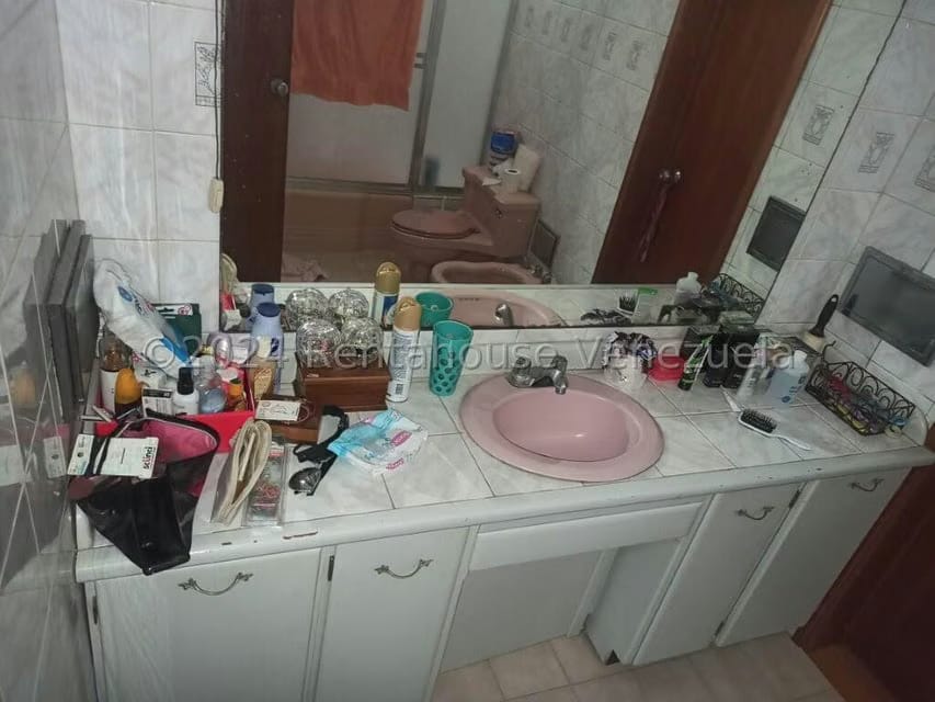 Casa (Multipes Niveles) en Venta en La Florida, Distrito Metropolitano - 35