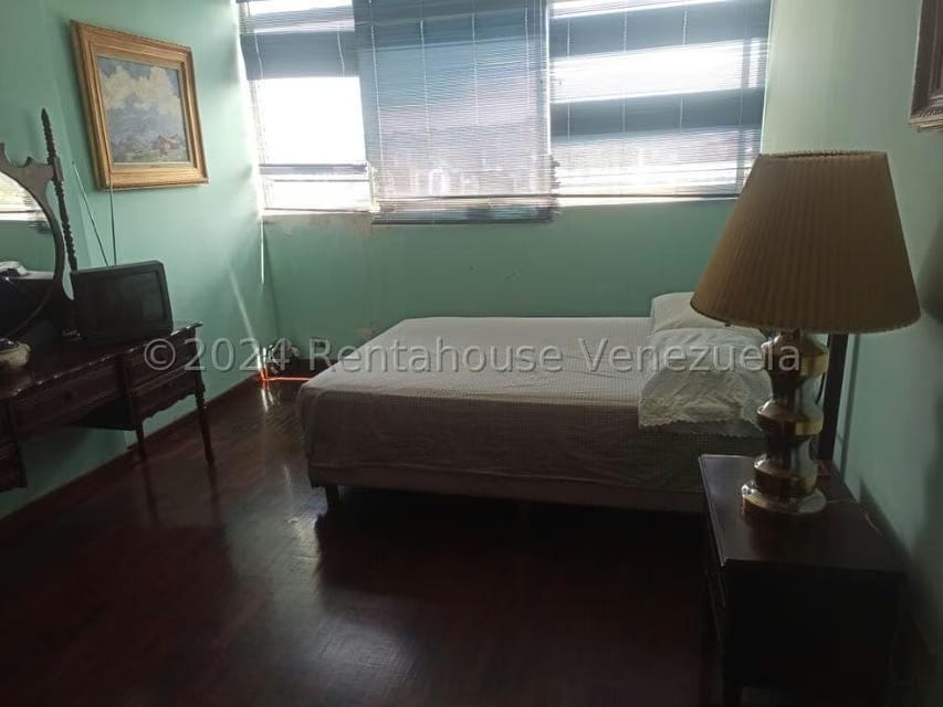 Casa (Multipes Niveles) en Venta en La Florida, Distrito Metropolitano - 38