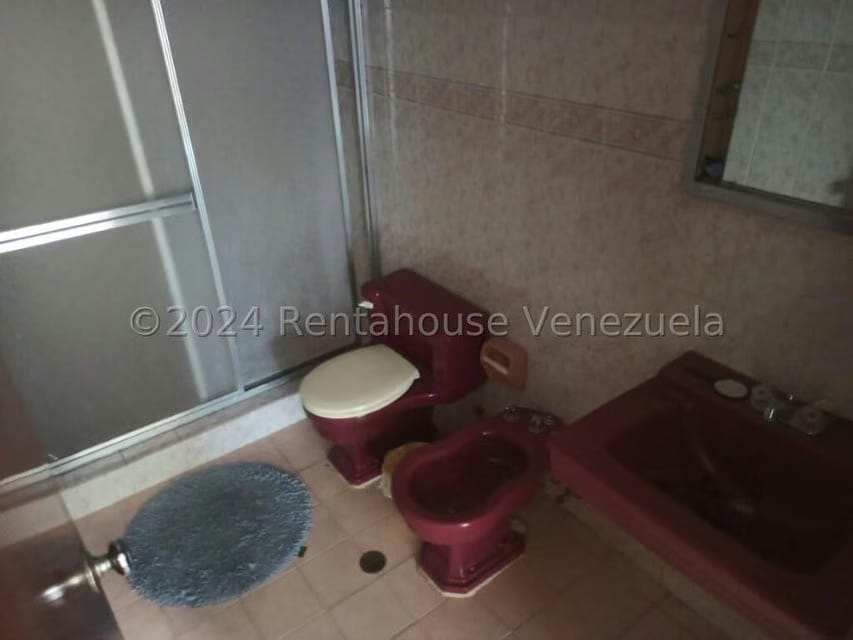 Casa (Multipes Niveles) en Venta en La Florida, Distrito Metropolitano - 39