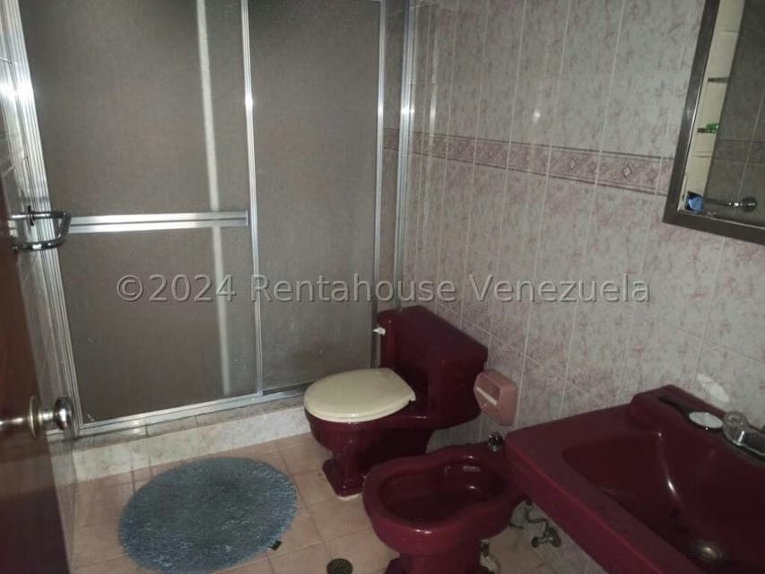 Casa (Multipes Niveles) en Venta en La Florida, Distrito Metropolitano - 40