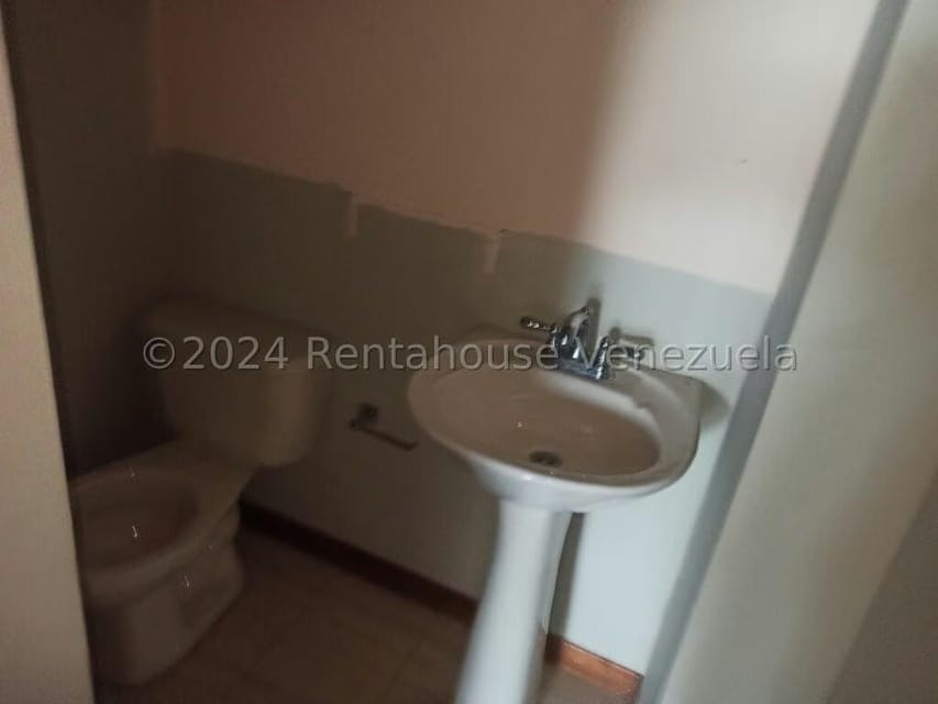 Casa (Multipes Niveles) en Venta en La Florida, Distrito Metropolitano - 43