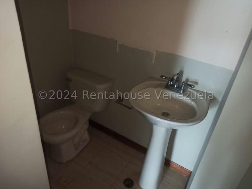 Casa (Multipes Niveles) en Venta en La Florida, Distrito Metropolitano - 44